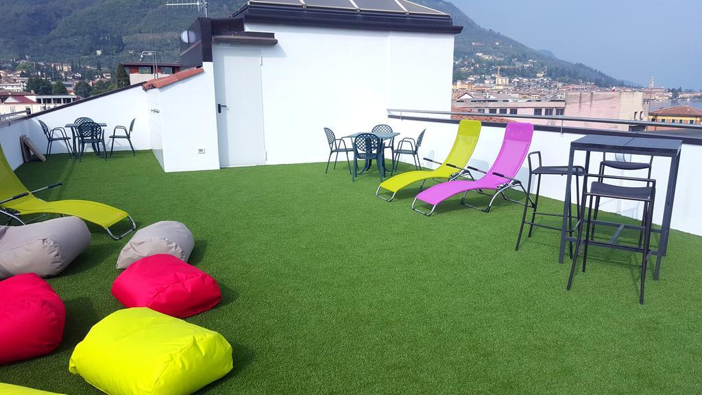 Lake Garda Hostel Salo Ngoại thất bức ảnh