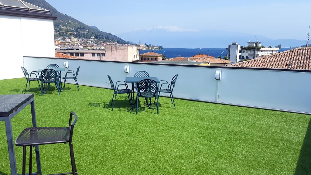 Lake Garda Hostel Salo Ngoại thất bức ảnh