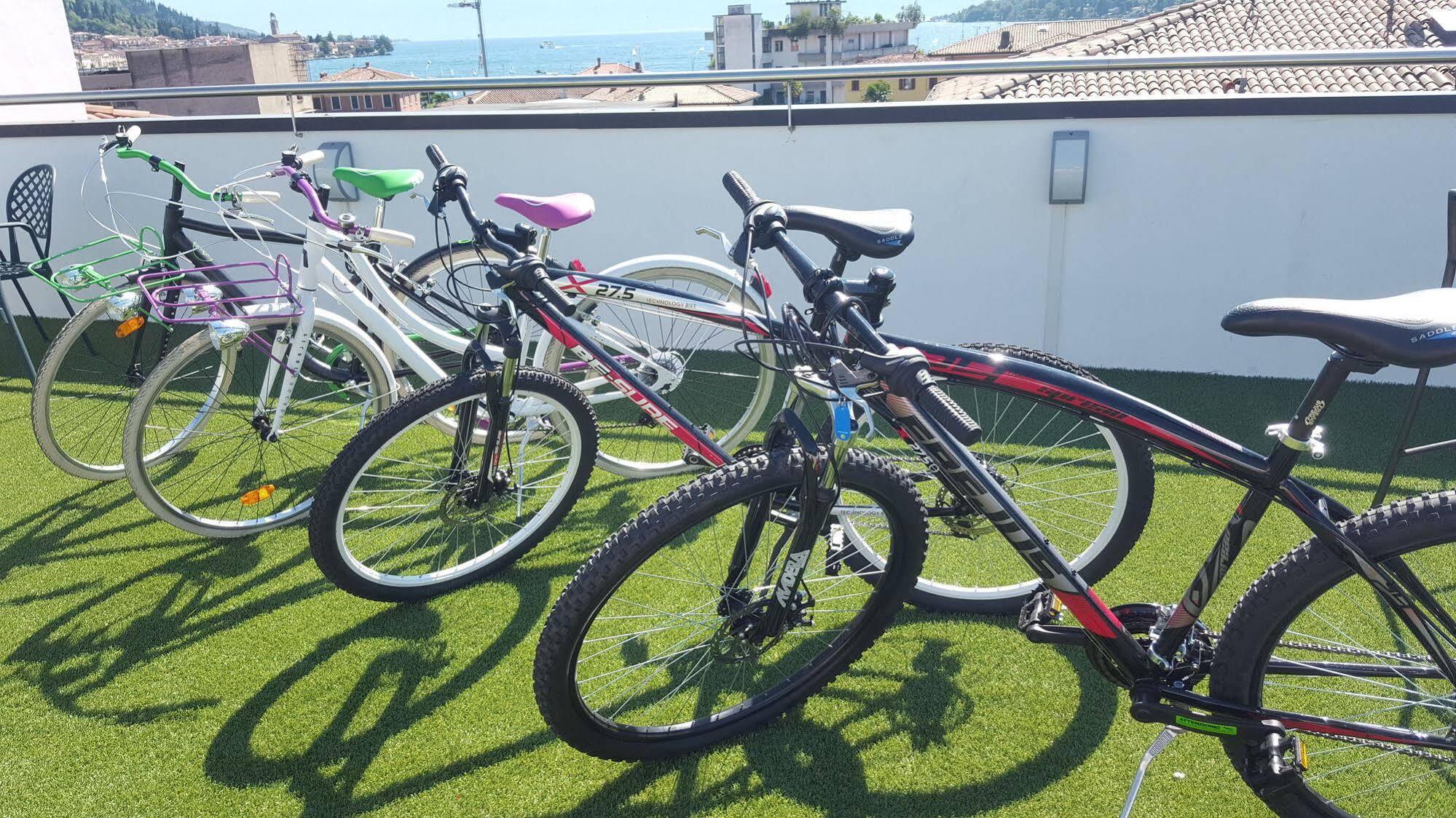 Lake Garda Hostel Salo Ngoại thất bức ảnh