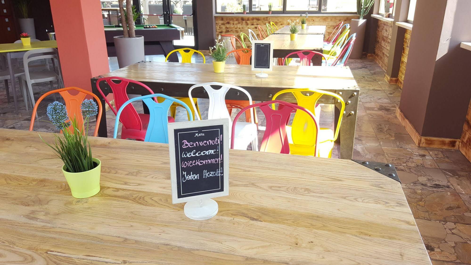 Lake Garda Hostel Salo Ngoại thất bức ảnh